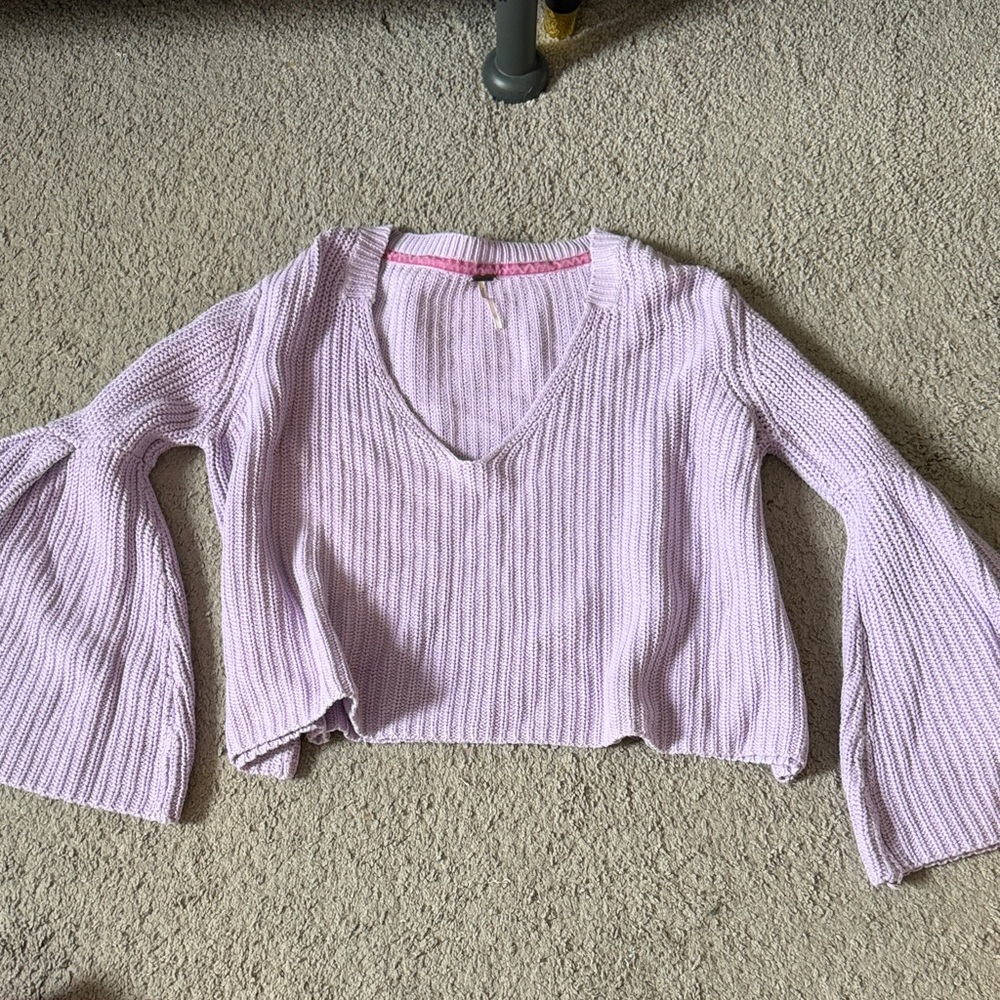 Free People Lavender V-Neck Bell Sleeve Sweater